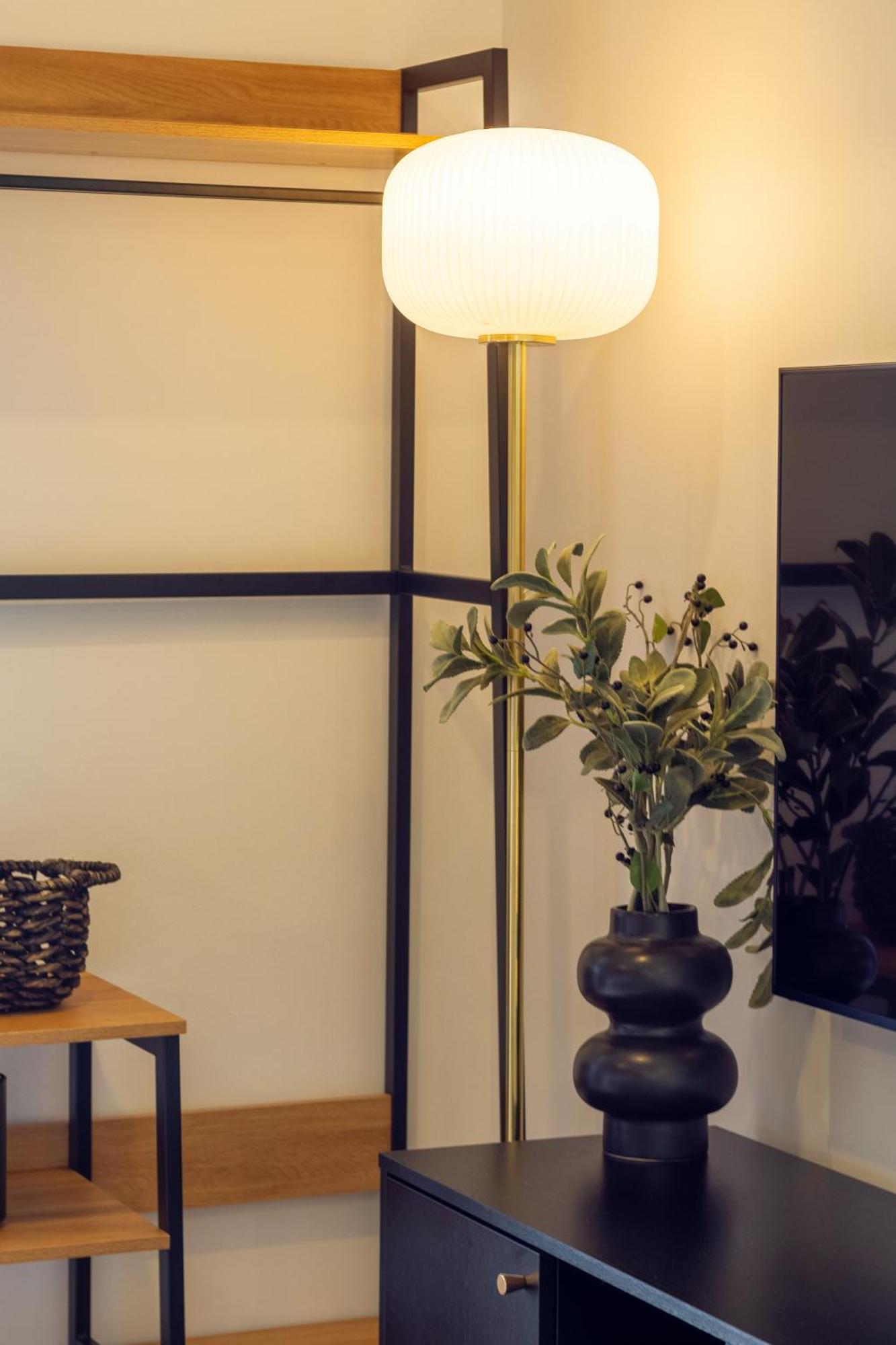 Prime Locale: Studio With Balcony Christchurch Eksteriør billede