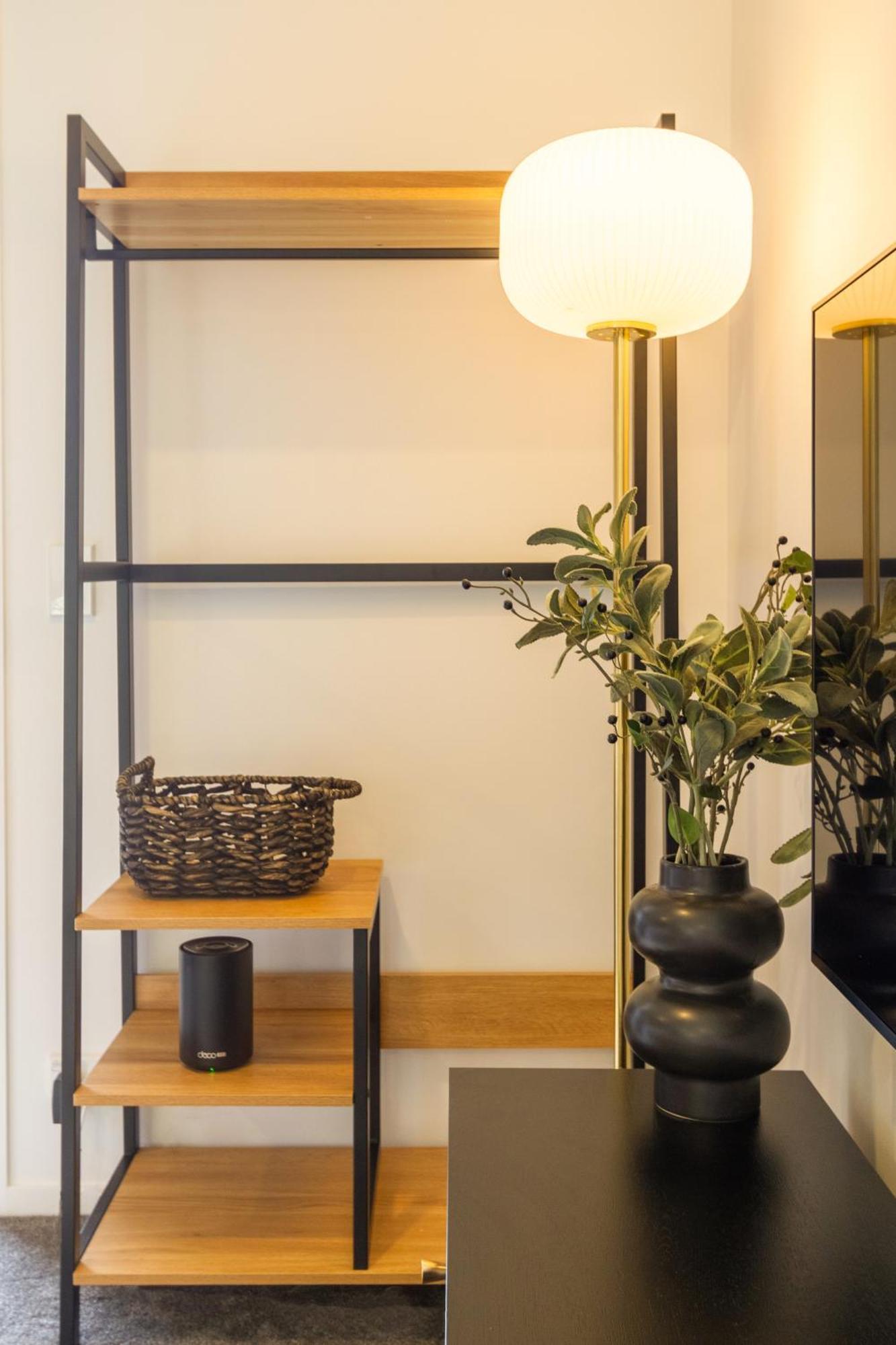 Prime Locale: Studio With Balcony Christchurch Eksteriør billede